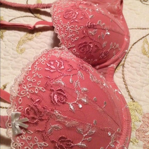 Lace balconette bra - Picture 2 of 5